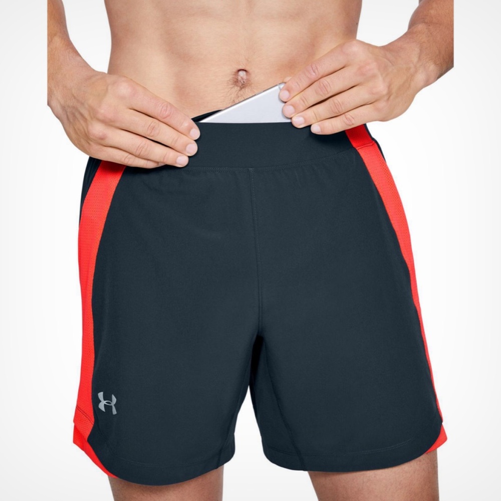 Under Armour Men’s Gray Qualifier Speedpocket 7” Shorts